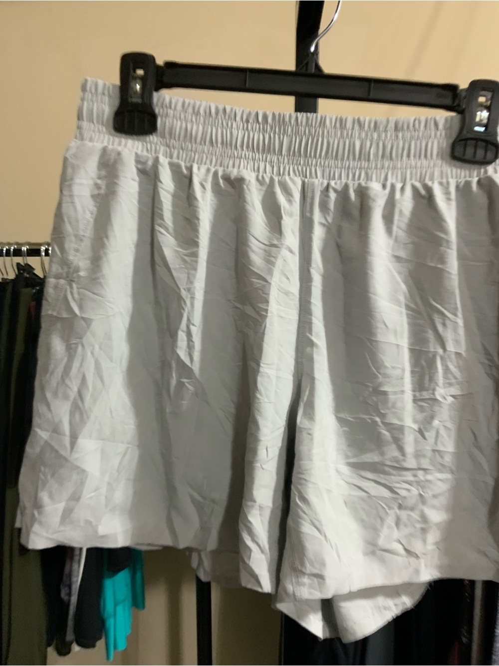 ALO Yoga Light Gray Women's Athletic Shorts - Picture 3 of 5